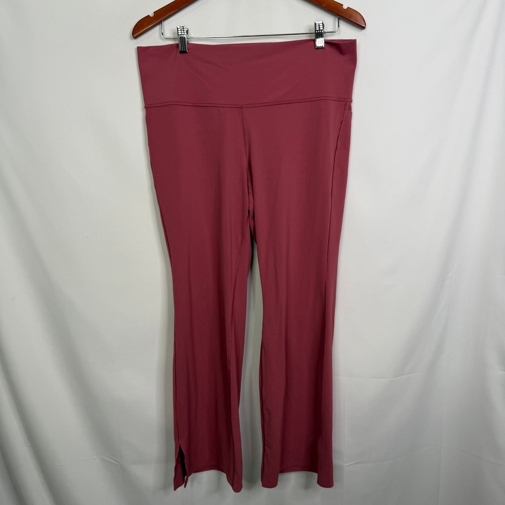 Athleta Transcend Stash Crop Straight Leg Pants Rosewood Pink 2X - Picture 9 of 9